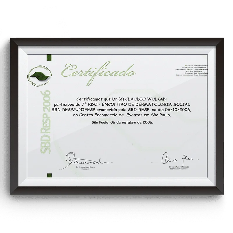 Diploma e certificado do Dr. Claudio Wulkan