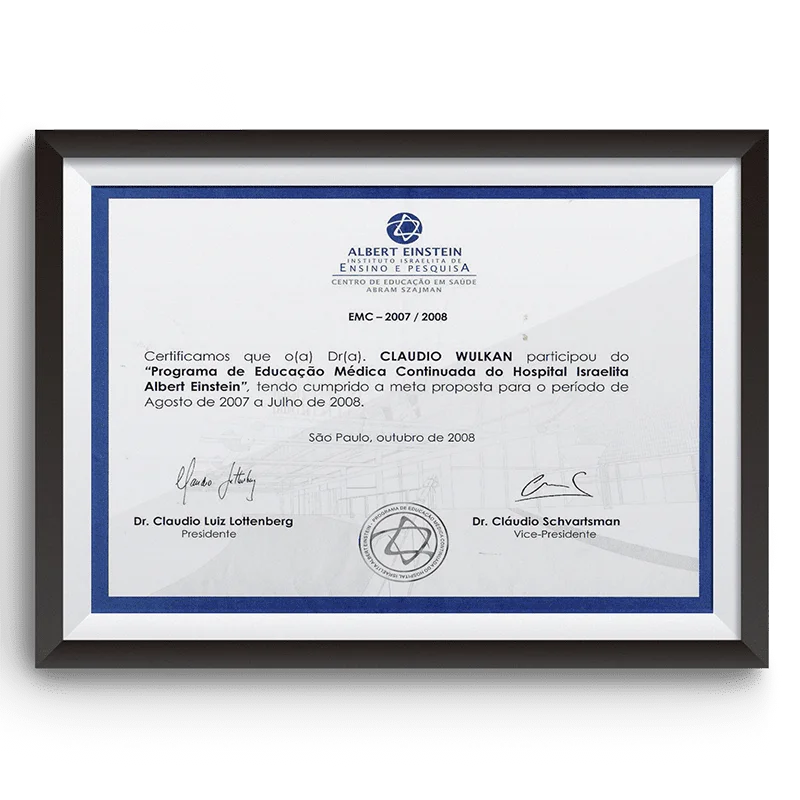 Diploma e certificado do Dr. Claudio Wulkan