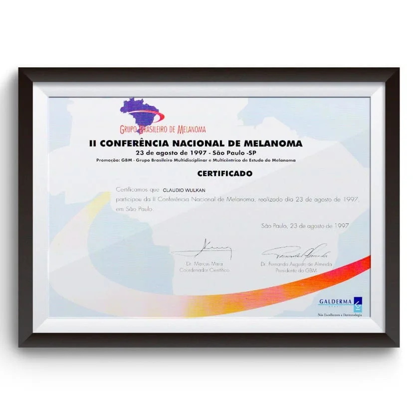 Diploma e certificado do Dr. Claudio Wulkan