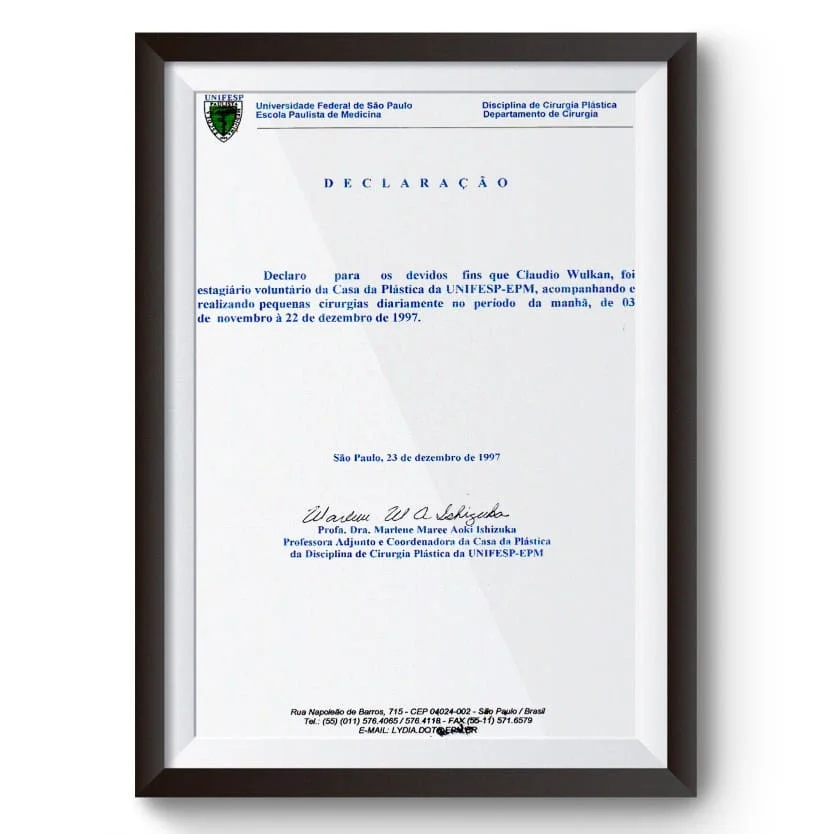 Diploma e certificado do Dr. Claudio Wulkan
