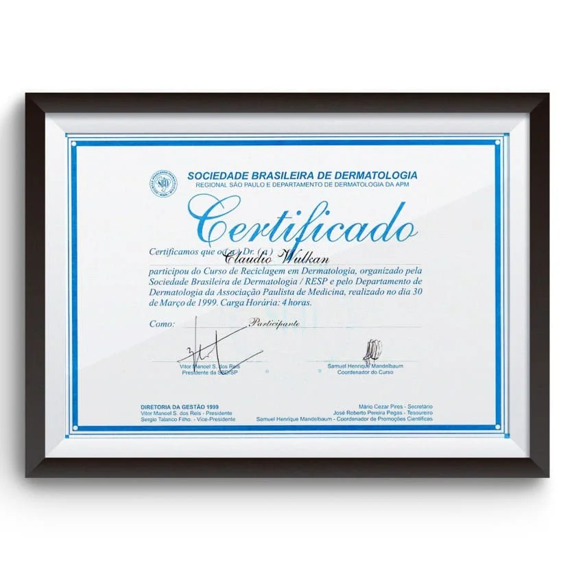 Diploma e certificado do Dr. Claudio Wulkan