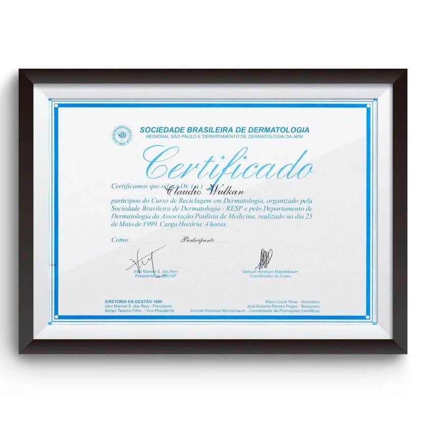 Diploma e certificado do Dr. Claudio Wulkan