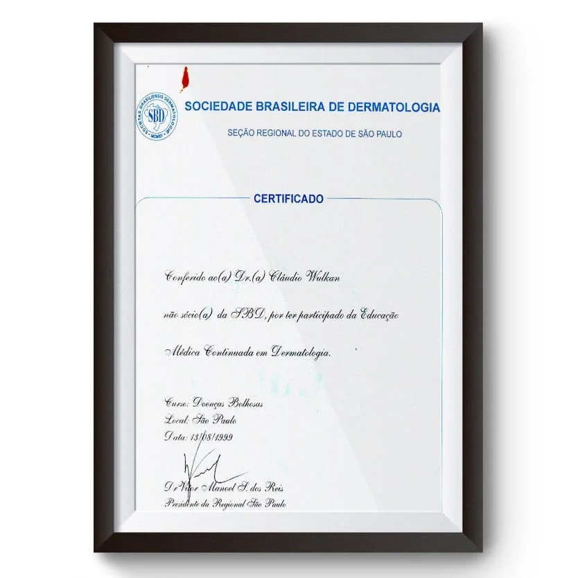 Diploma e certificado do Dr. Claudio Wulkan