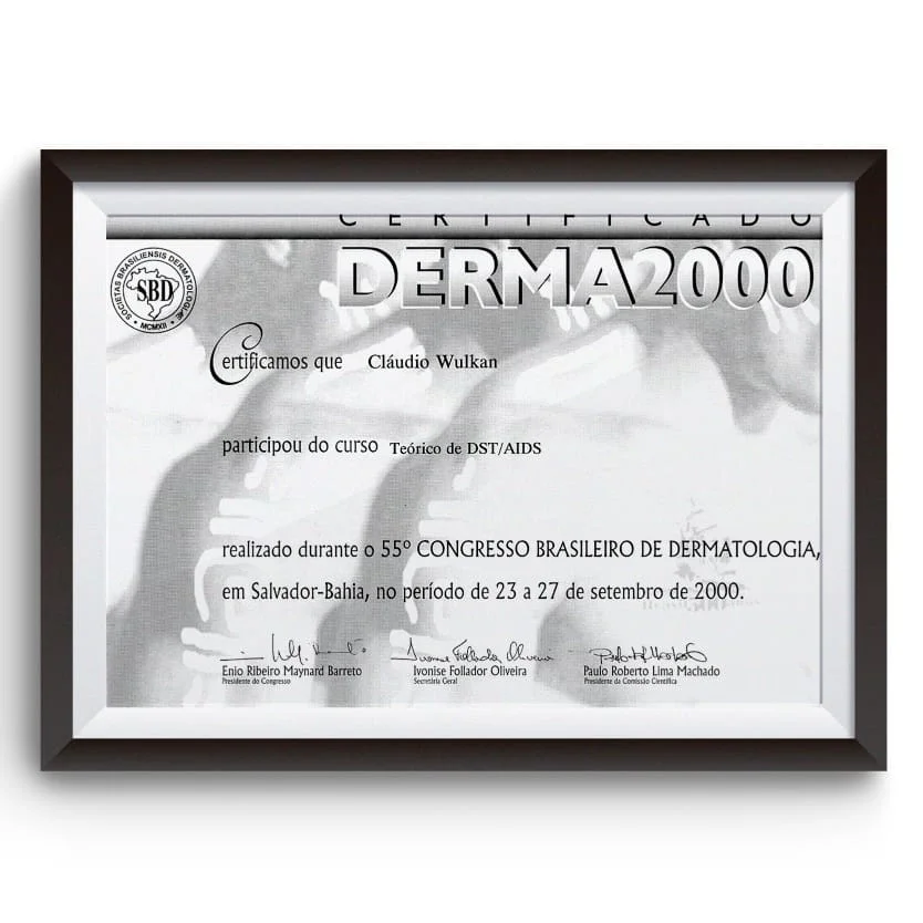 Diploma e certificado do Dr. Claudio Wulkan