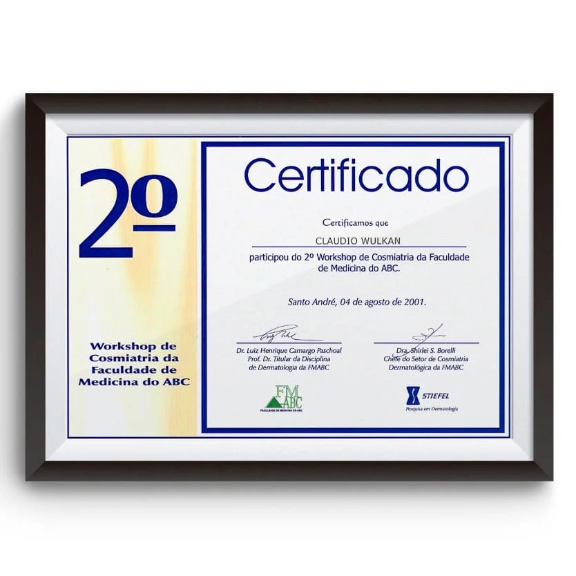 Diploma e certificado do Dr. Claudio Wulkan