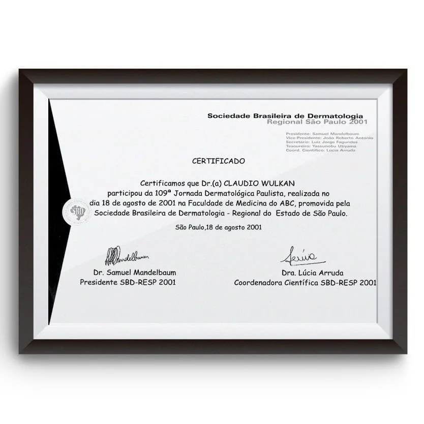 Diploma e certificado do Dr. Claudio Wulkan