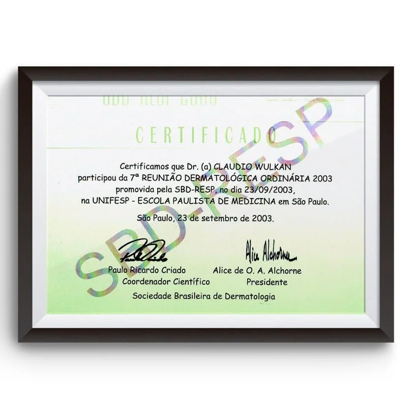 Diploma e certificado do Dr. Claudio Wulkan