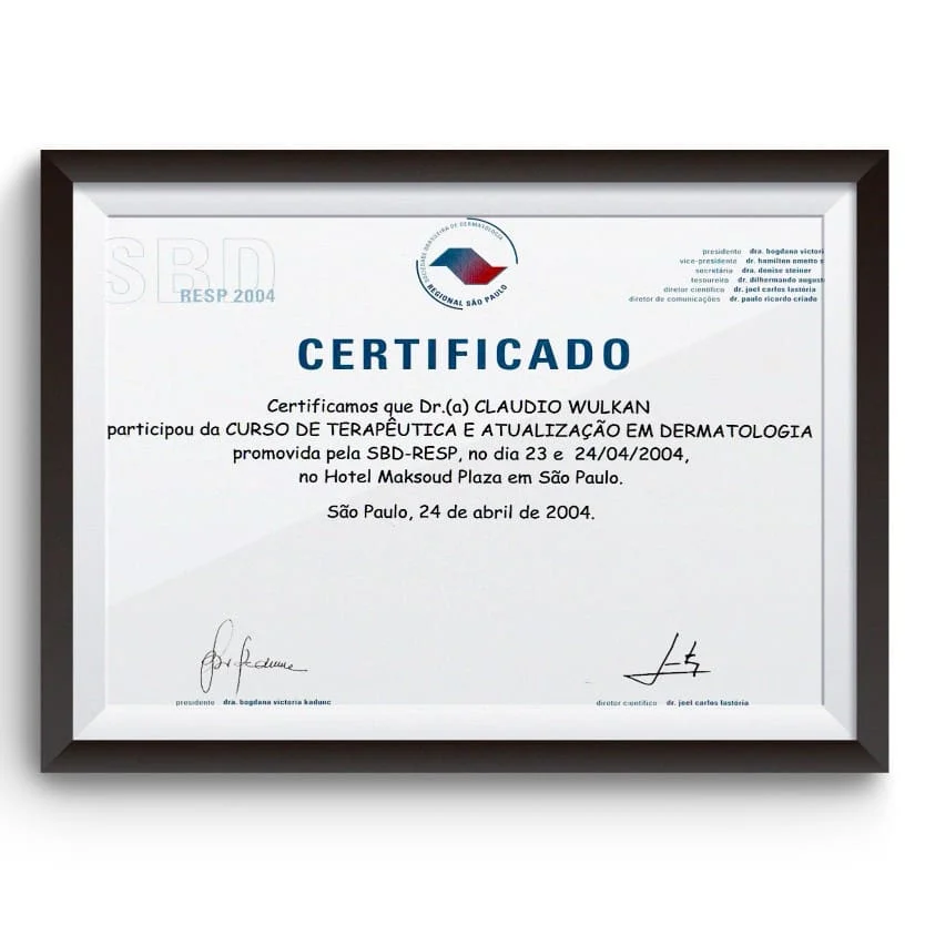 Diploma e certificado do Dr. Claudio Wulkan