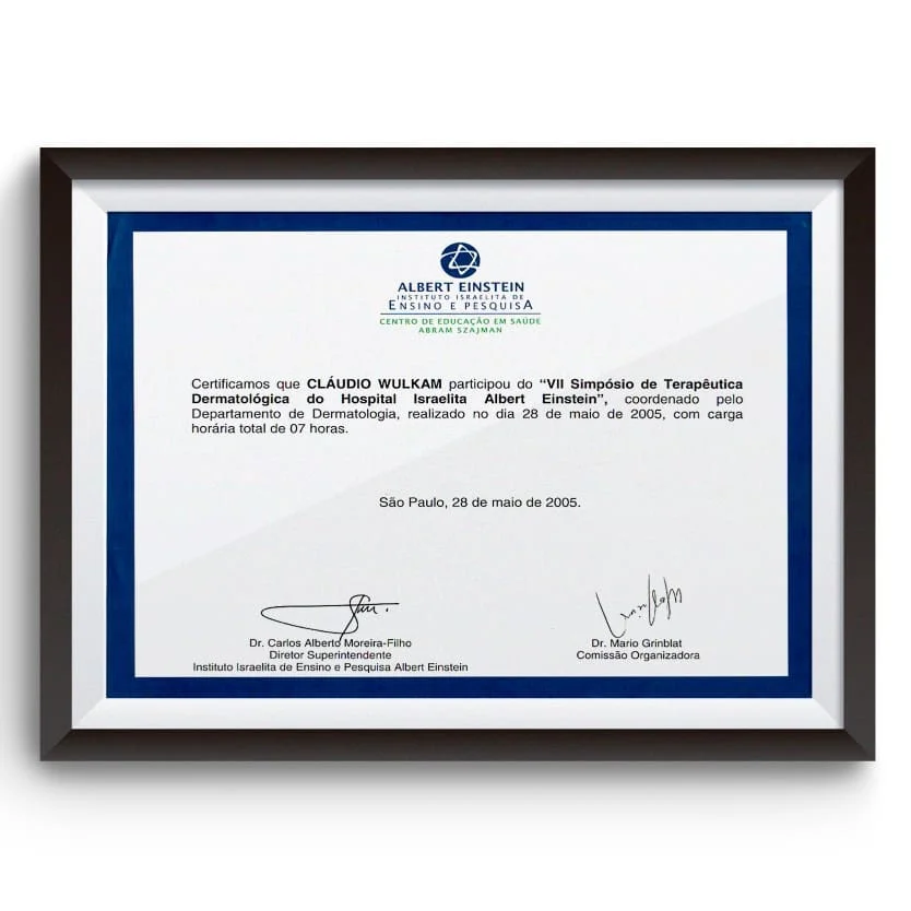 Diploma e certificado do Dr. Claudio Wulkan
