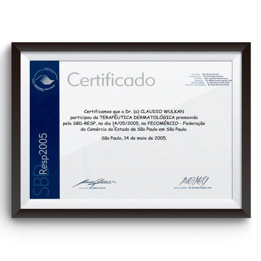 Diploma e certificado do Dr. Claudio Wulkan