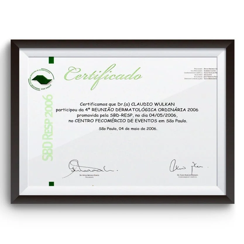 Diploma e certificado do Dr. Claudio Wulkan