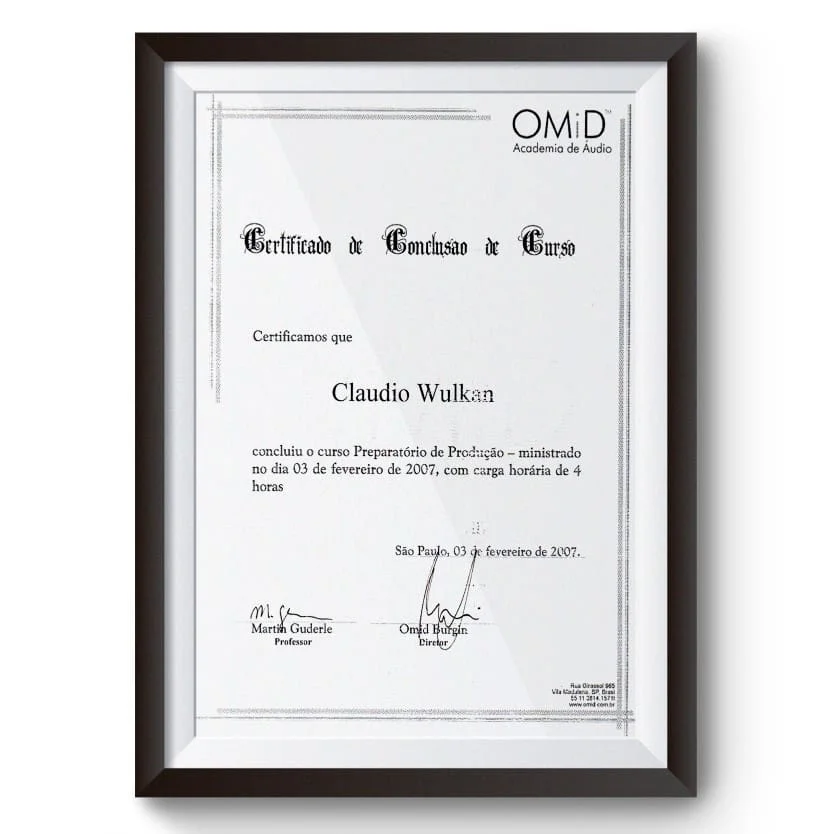 Diploma e certificado do Dr. Claudio Wulkan