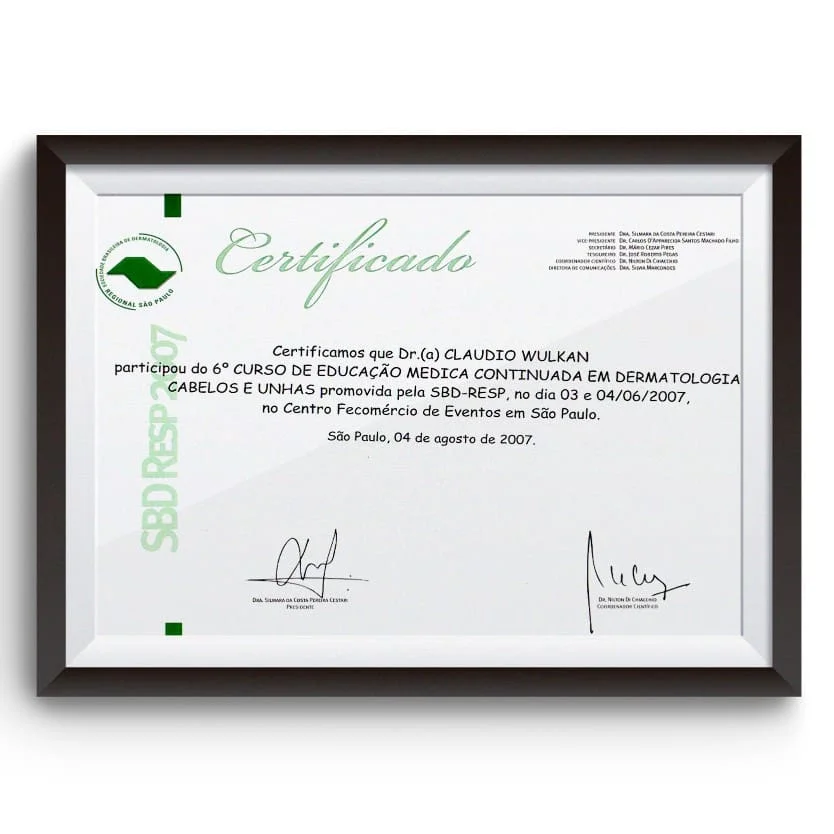 Diploma e certificado do Dr. Claudio Wulkan