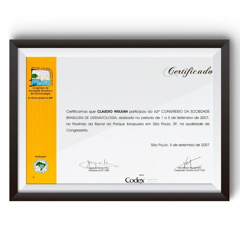 Diploma e certificado do Dr. Claudio Wulkan