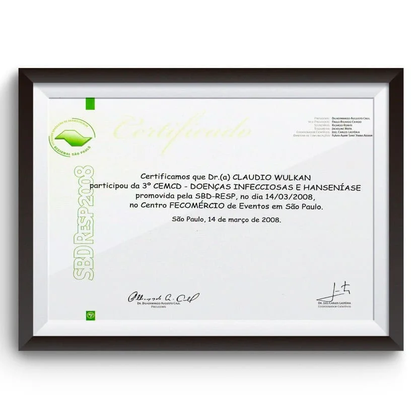 Diploma e certificado do Dr. Claudio Wulkan