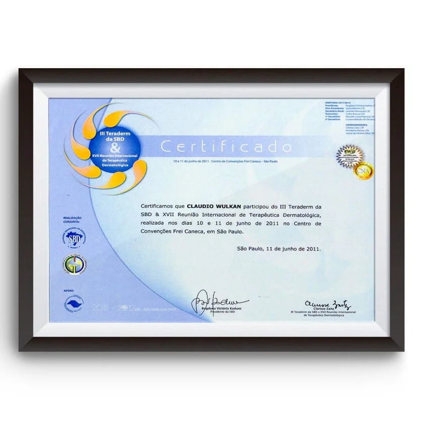 Diploma e certificado do Dr. Claudio Wulkan