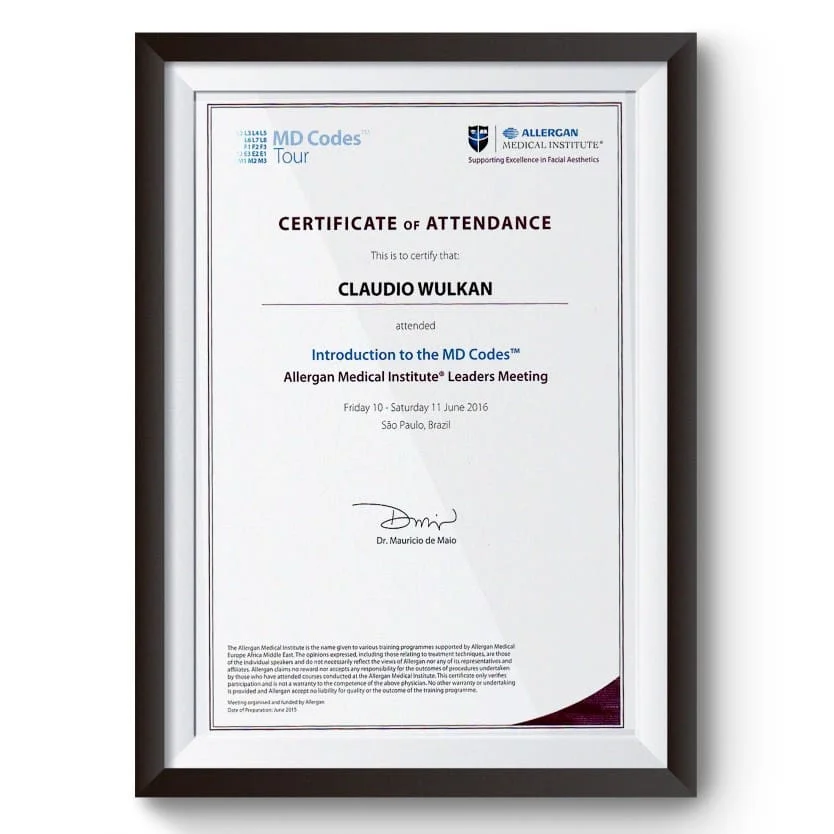 Diploma e certificado do Dr. Claudio Wulkan
