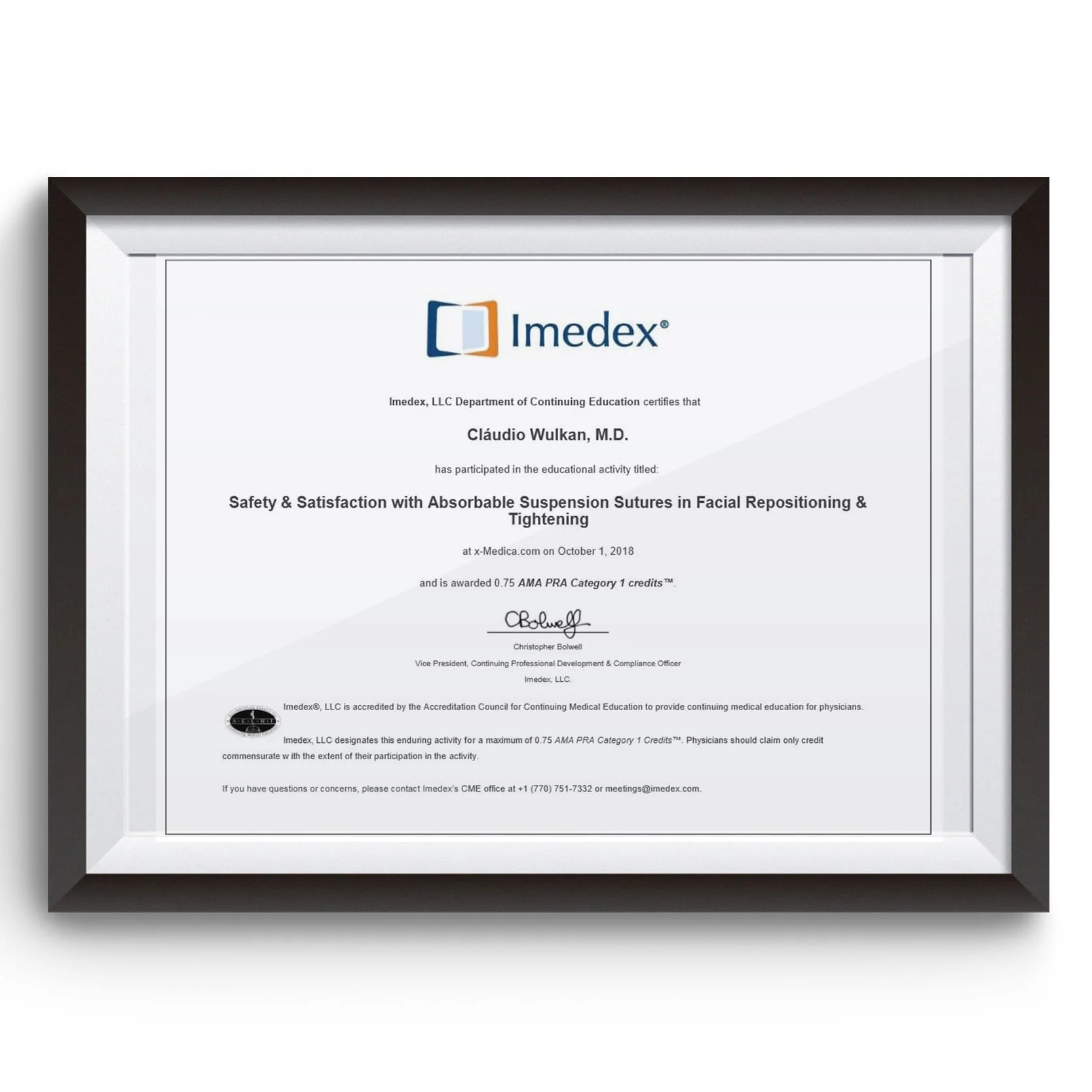 Diploma e certificado do Dr. Claudio Wulkan