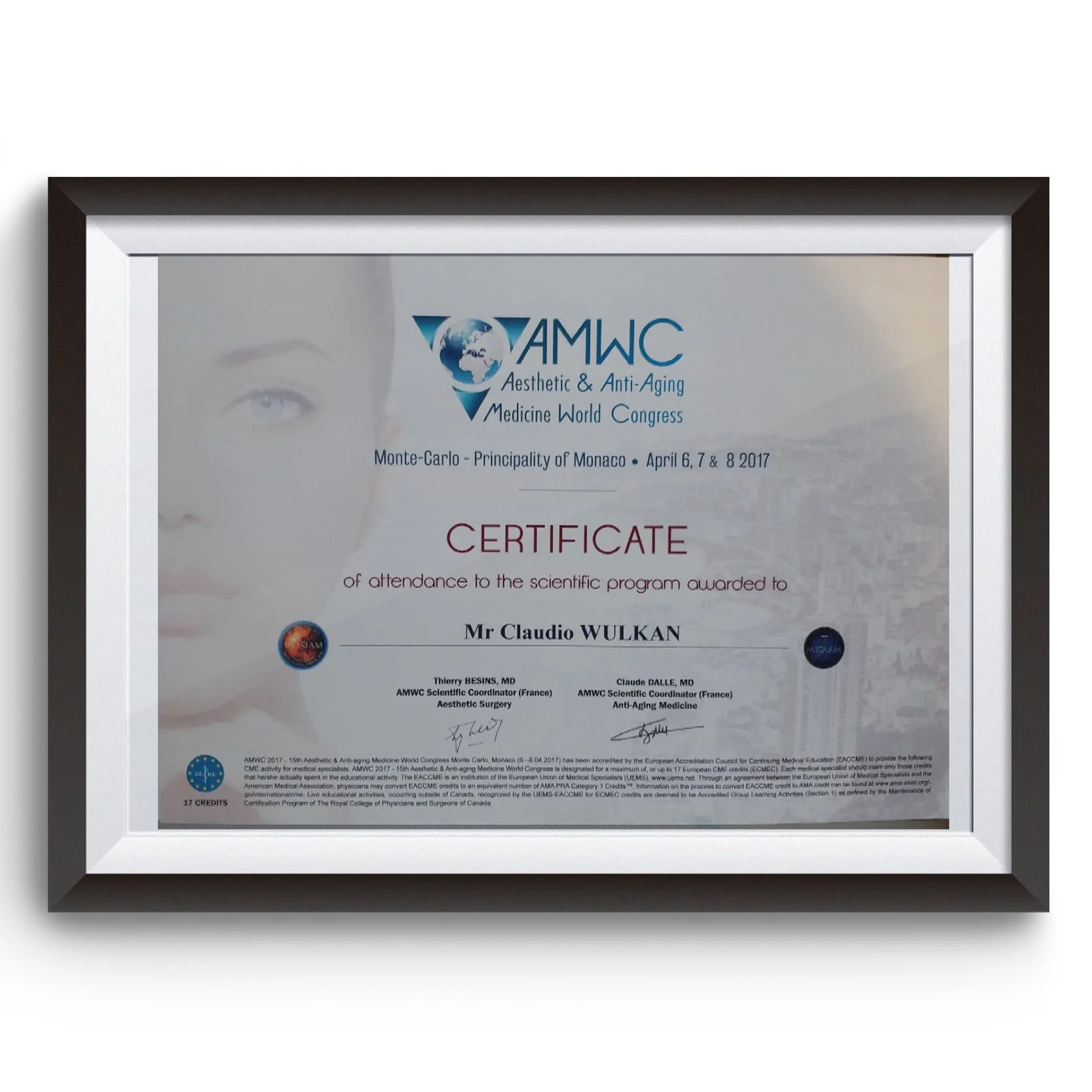 Diploma e certificado do Dr. Claudio Wulkan