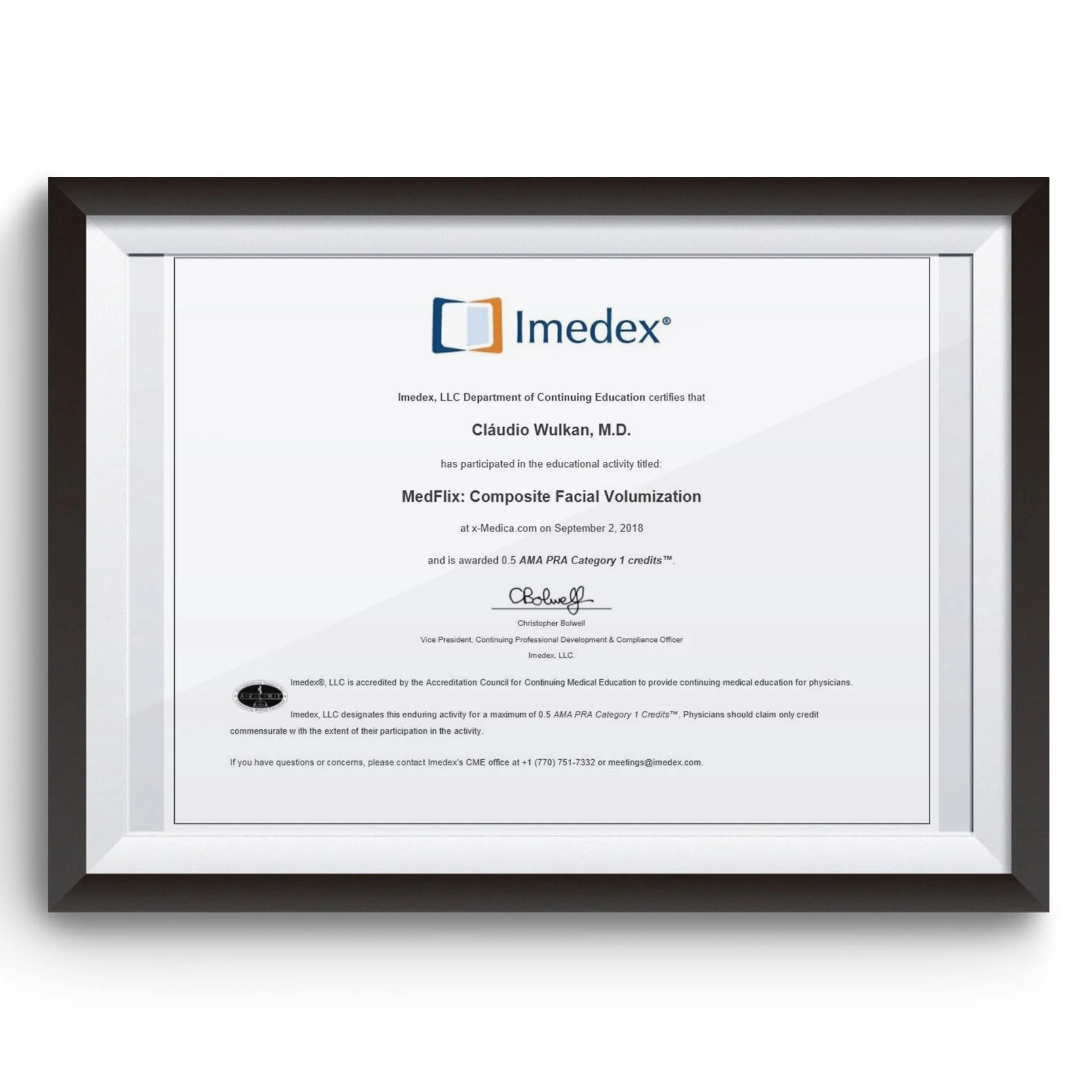 Diploma e certificado do Dr. Claudio Wulkan