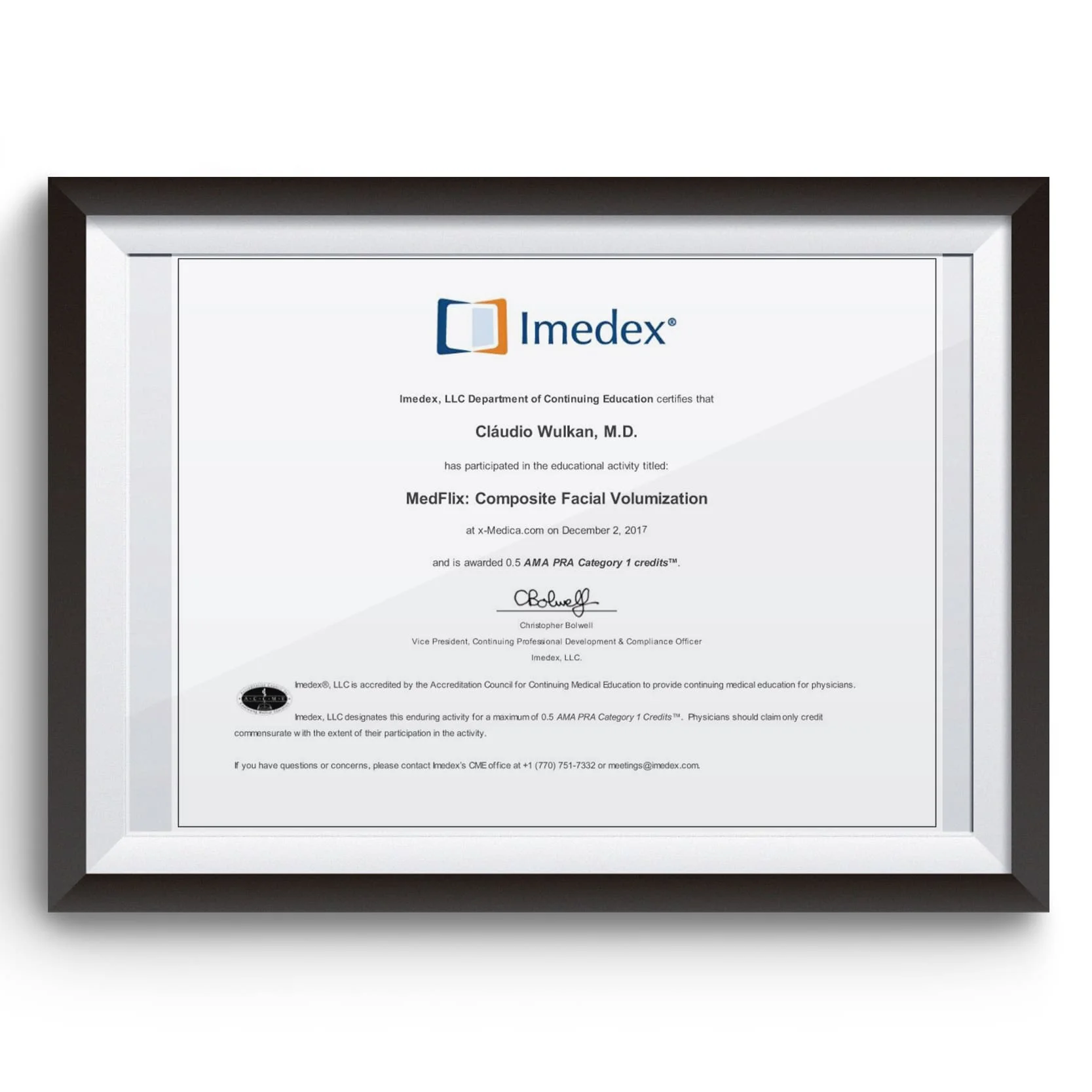 Diploma e certificado do Dr. Claudio Wulkan