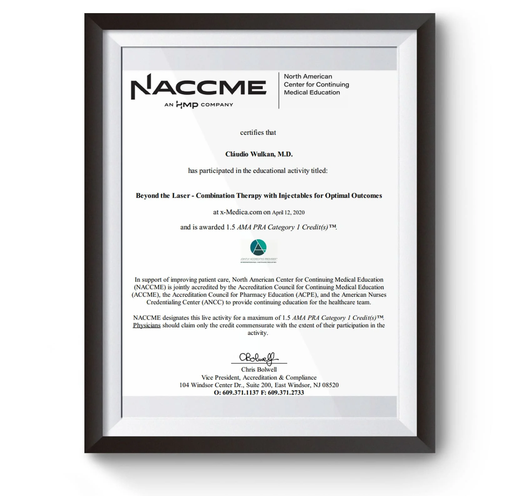 Diploma e certificado do Dr. Claudio Wulkan
