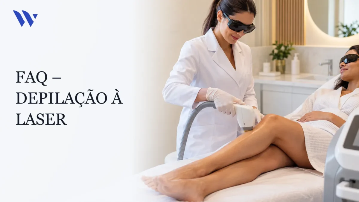 Dermatologista da Clínica Wulkan avaliando paciente em consultório — FAQ – DEPILAÇÃO À LASER