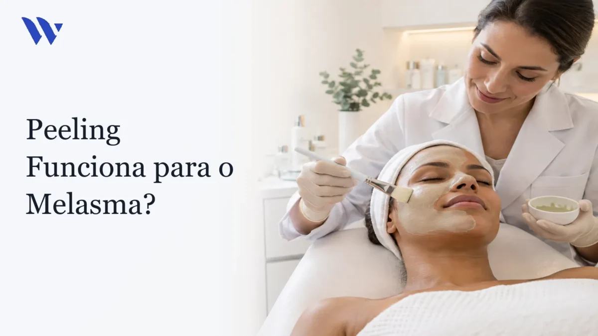 Dermatologista da Clínica Wulkan avaliando paciente em consultório — Peeling Funciona para o Melasma?